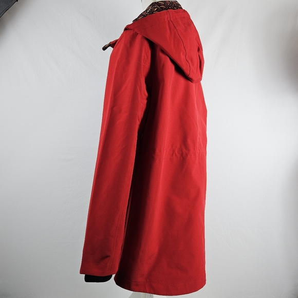 New RED Pendleton waterproof all weather raincoat in size medium - Picture 8 of 16